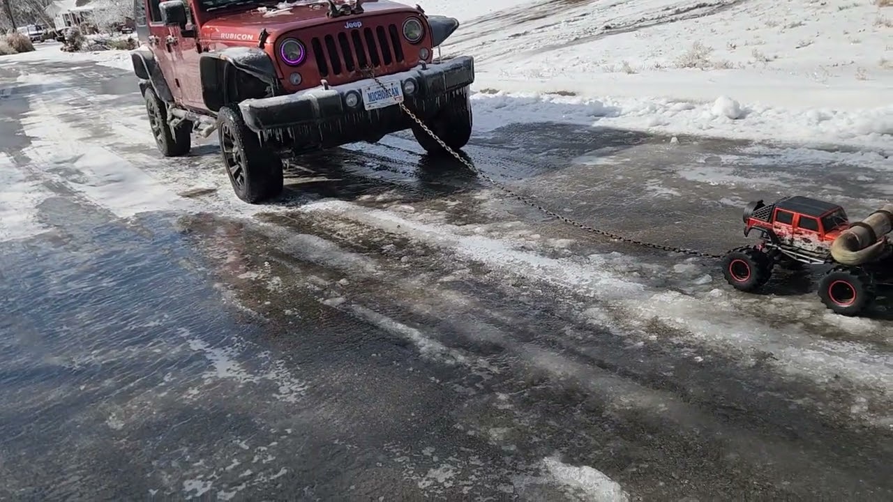 El RUBICON JK JALANDO  A SU PAPA CHEKEN  Q TAL LO JALA #viral #nieve #jeep 