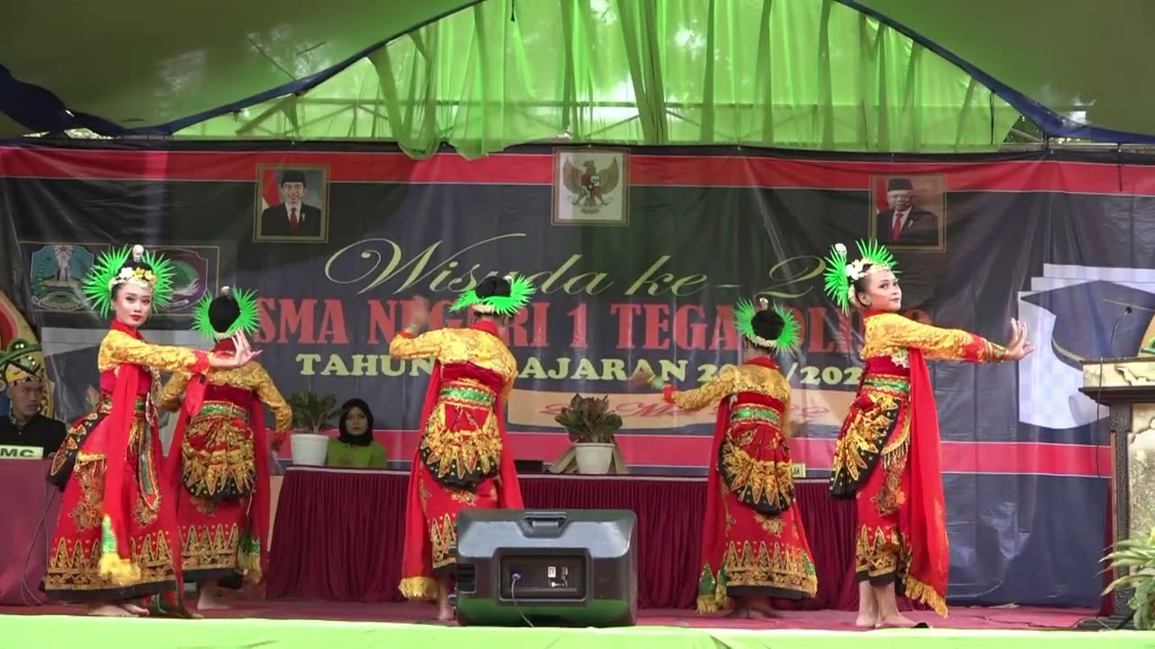 wisuda siswa-siswi SMAN 1 TEGALDLIMO tahun 2022