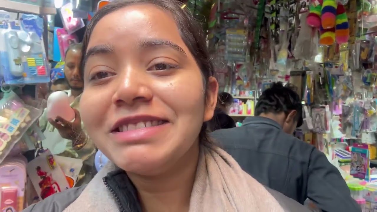 Going on a trip with mom ❤️🫶🏻|| Priyu Chauhan 