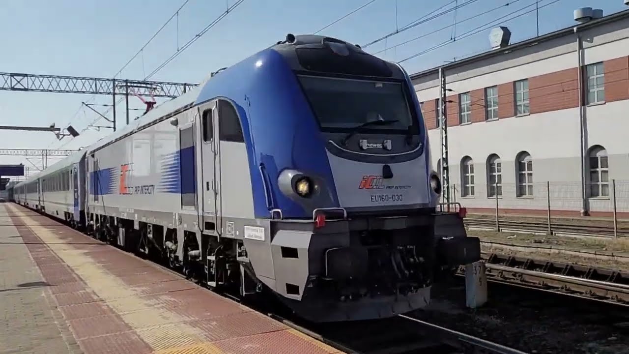 EU160-030 z IC 75104 