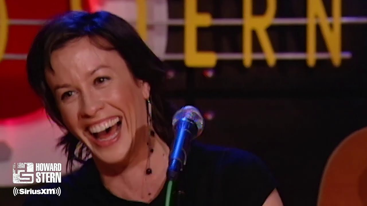 Alanis Morissette “Everything” on the Stern Show (2004)