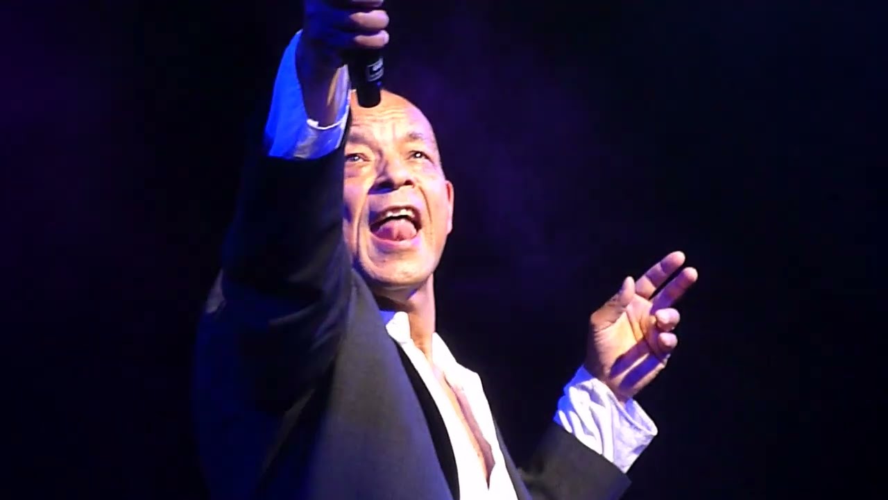 Roland Gift (Fine Young Cannibals) - She Drives Me Crazy - London Palladium - October 2025
