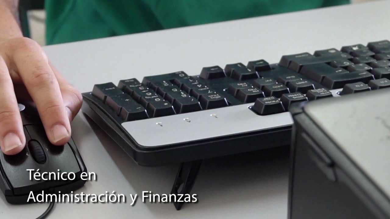 FORMACIÓN PROFESIONAL: FAMILIA DE ADMINISTRACIÓN Y GESTIÓN.