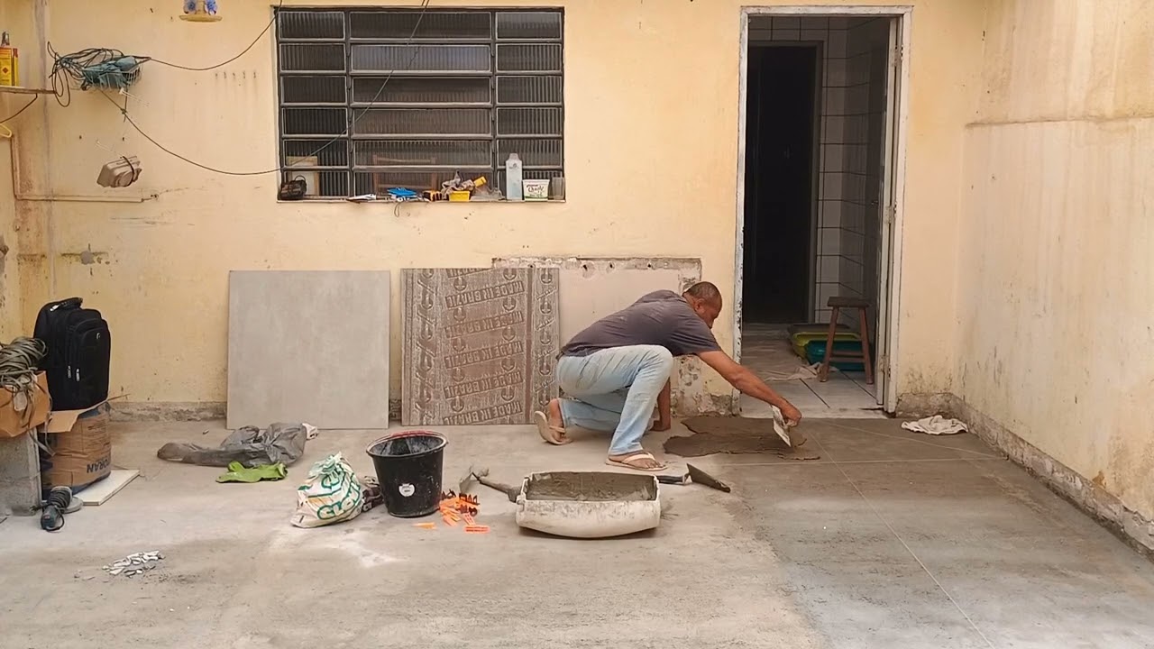 Iniciando a colocação de Porcelanato! Vem com a gente tem muita dicas legais !!