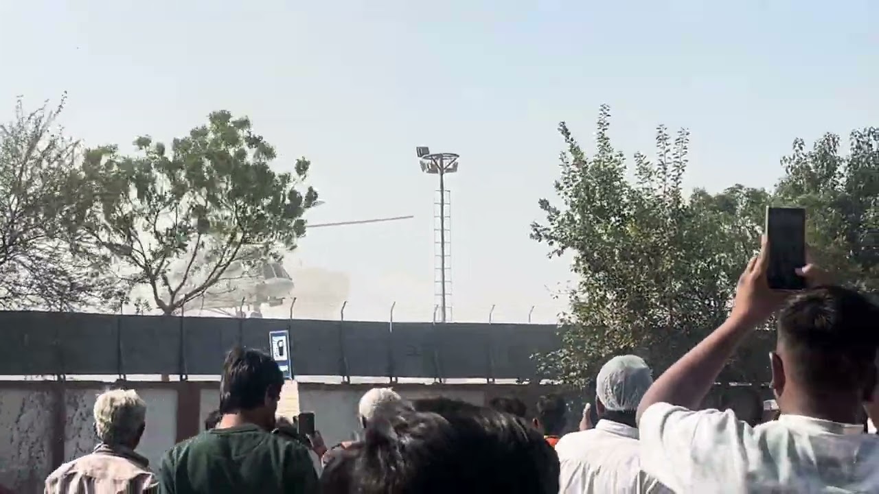 Narendra modi in Rajkot landing helicopter video #narendramodi #modi_news 