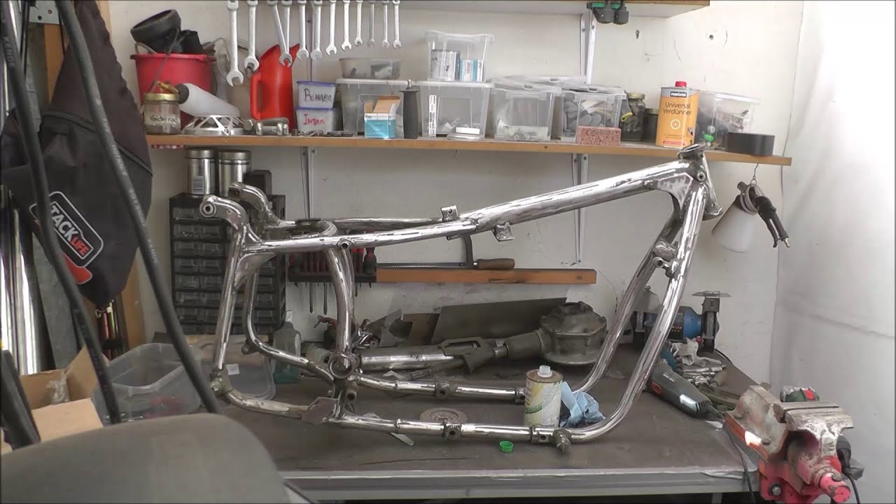 Projekt Dnepr K750 - Rahmen Schleifen und Grundieren