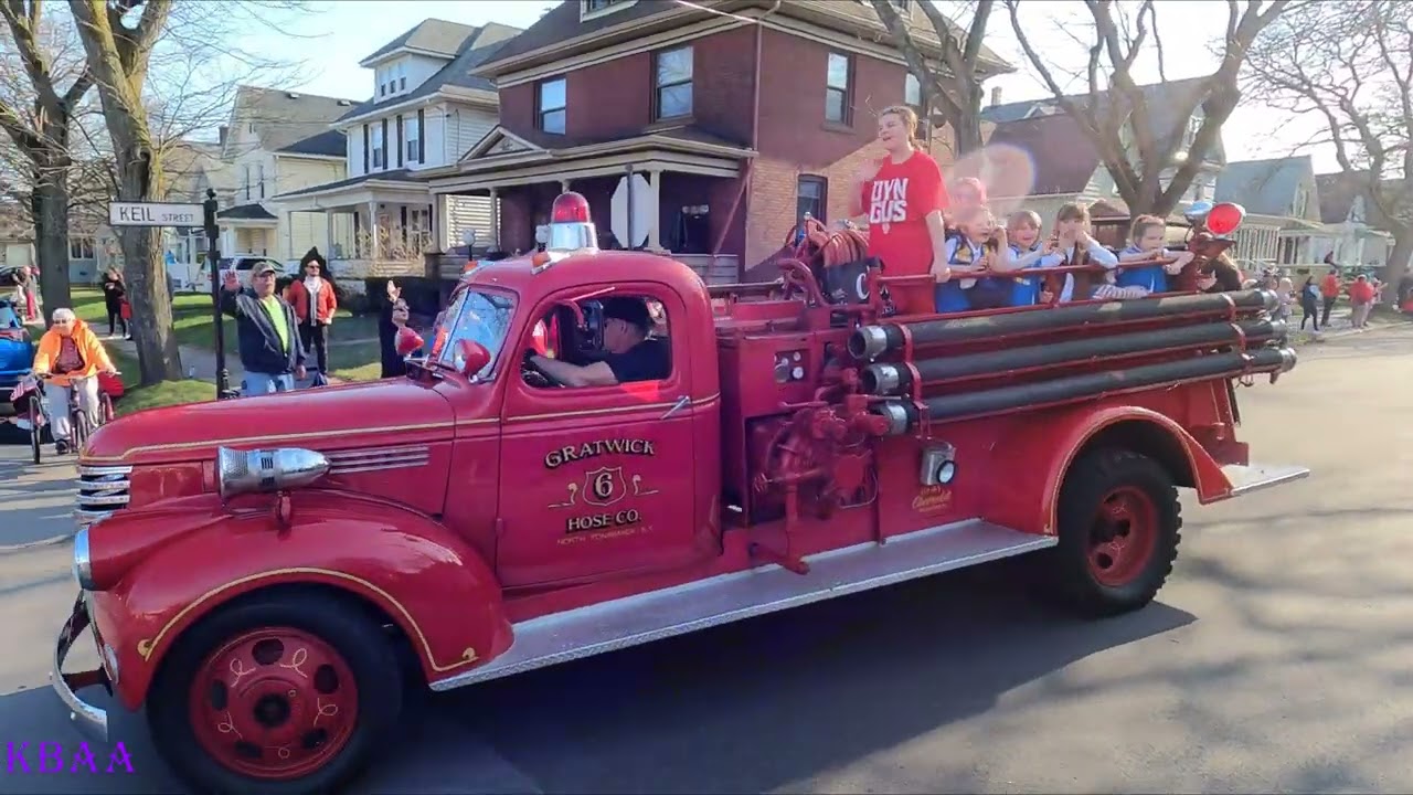 Are you ready for some Dyngus Day (full parade version)