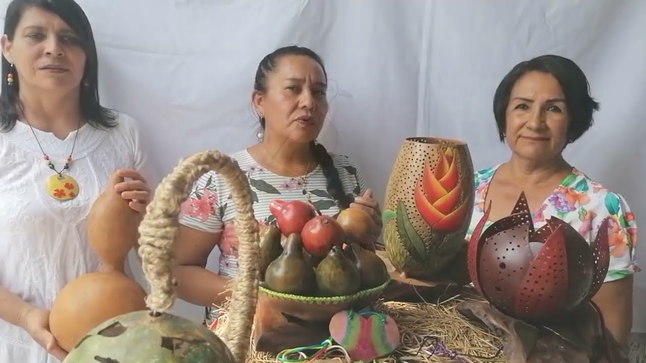 Artesanías de totumo Asoalcaraván 122467-2022