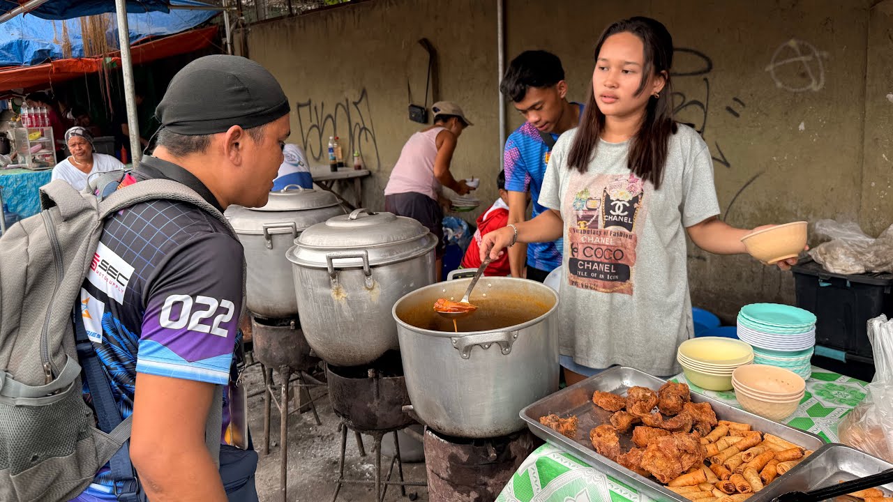 The Underrated Bacbacua Soup of Naga City, Cebu Philippines 🇵🇭 #balbacua #foodieph #streetfood #cebu