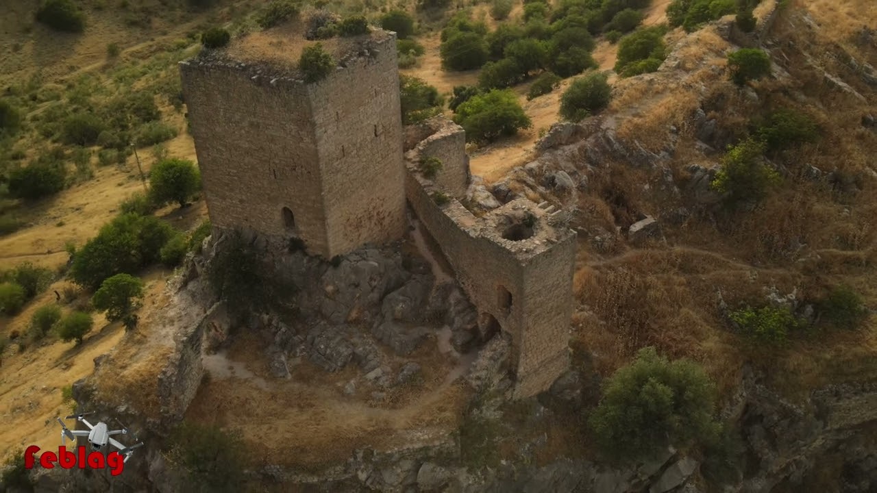 CASTILLO DE OTIÑAR A VISTA DE DRON