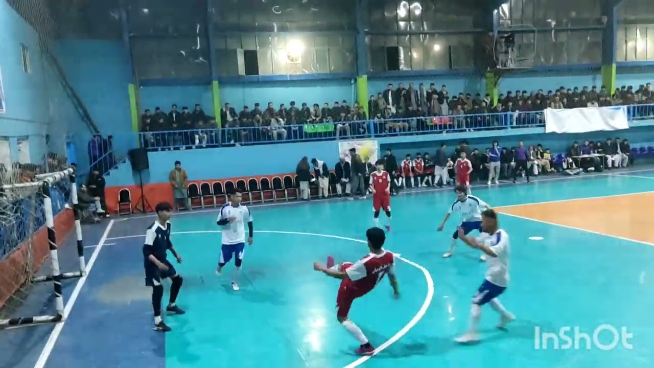 غرب کابل برچی  شور و هیجان مردم در فوتسال 👏👉