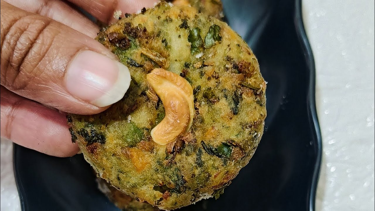 One Bite = Full Crunch 😍 Hara Bhara Kabab #harabharakababrecipe #padminiscooking@PadminisCooking 