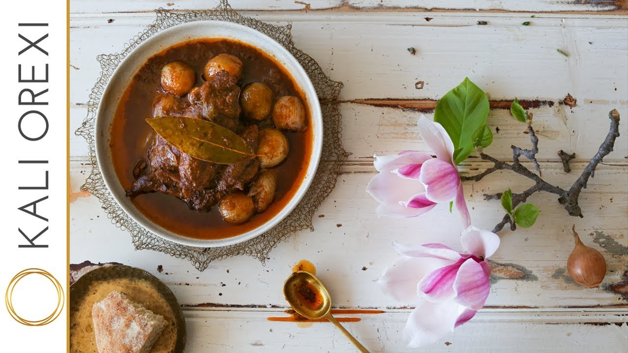How to make William’s Traditional Kouneli Stifado – Greek Rabbit & Shallot Stew Recipe