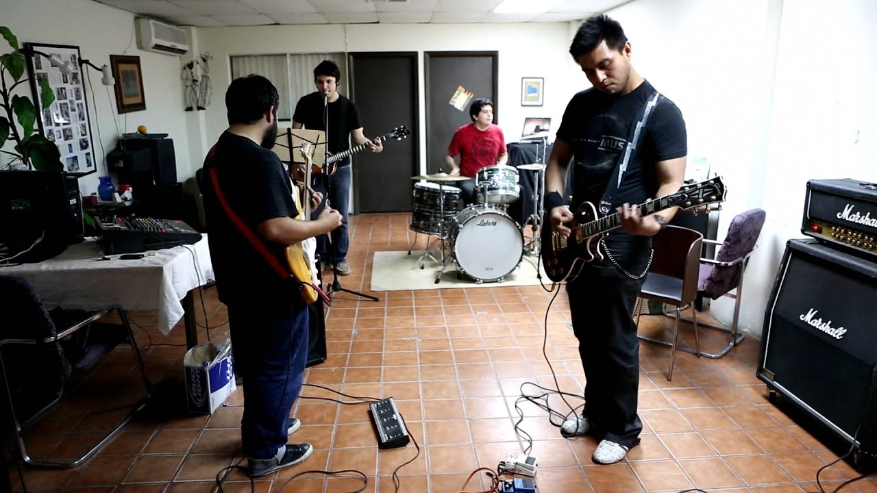 ﻿﻿﻿The strokes - Barely Legal - Cover - HD