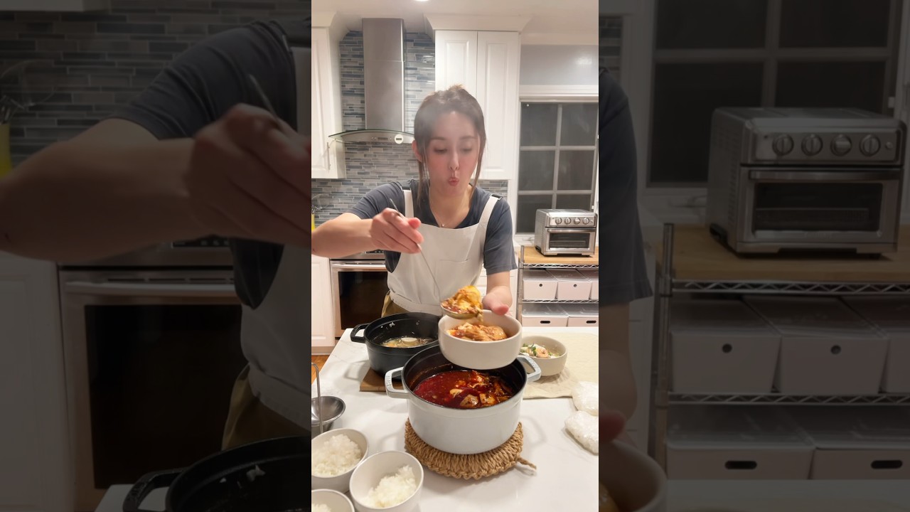 Sundubu jjigae (Korean soft tofu stew) #cooking #koreanfood #순두부찌개