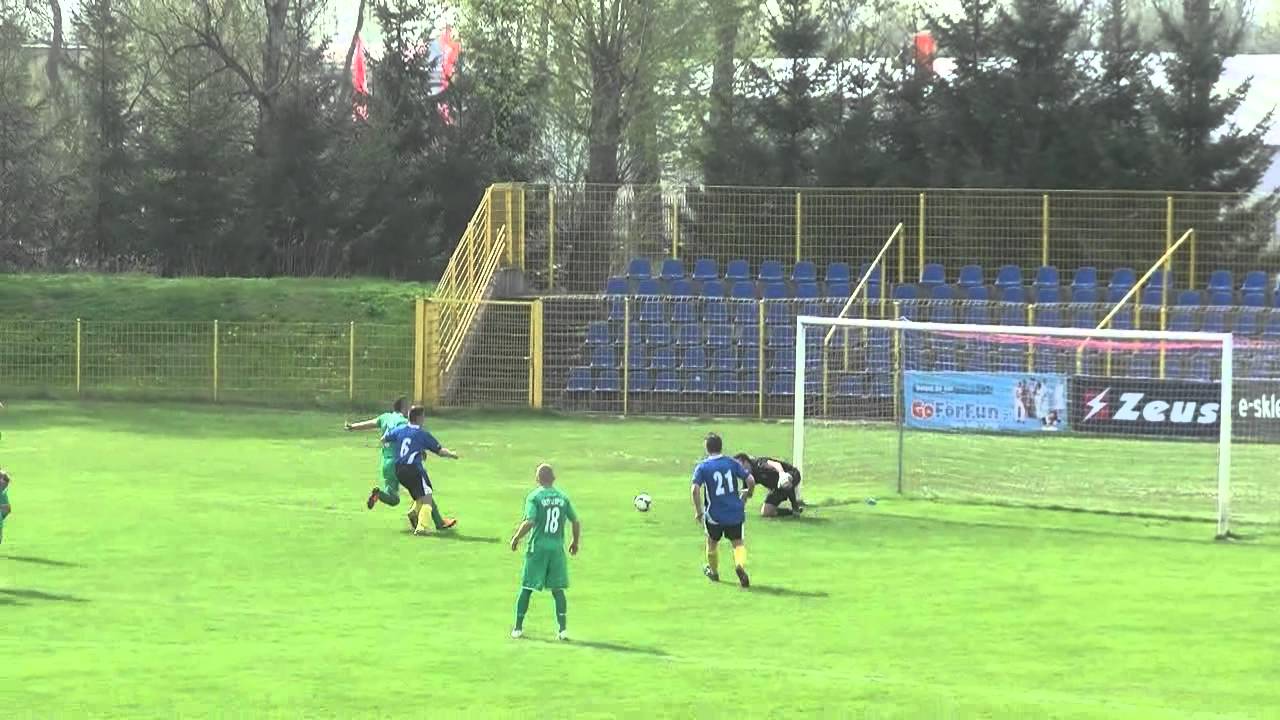 IV liga: Gryf Słupsk - Amator Kiełpino 9:0 (4:0)