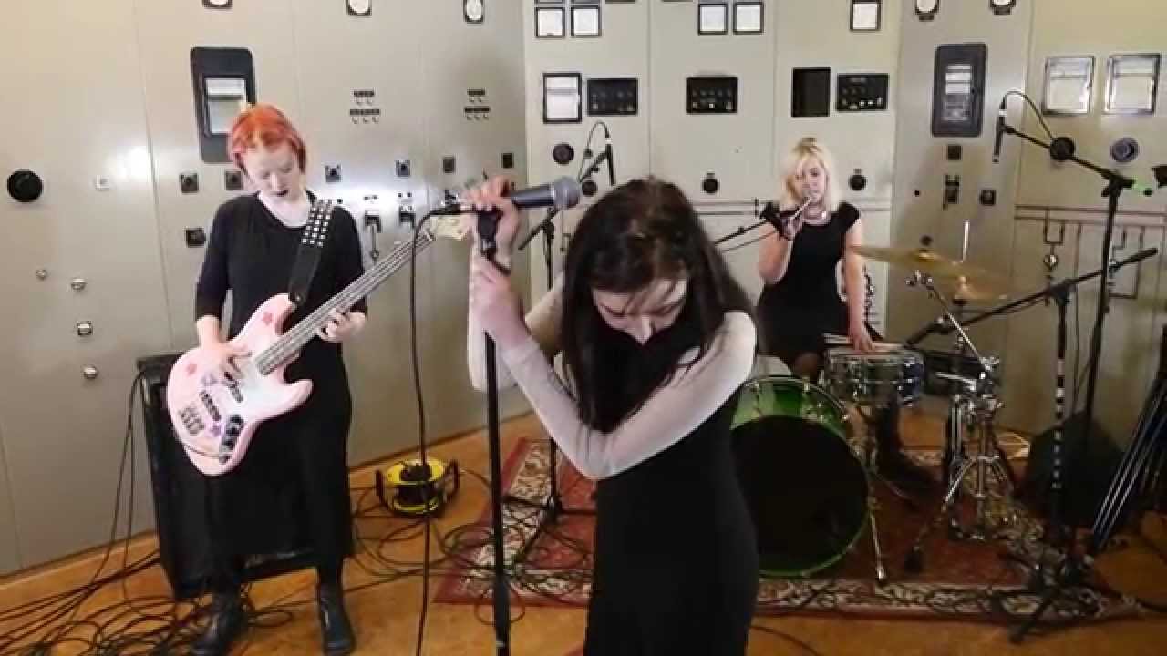 Kælan mikla - Ætli Það sé óhollt að láta sig dreyma (Live on KEXP)