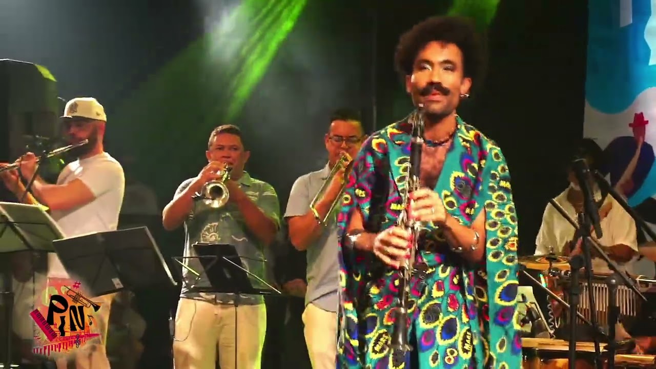 Orquestra Cabulosa convida Caetano Brasil