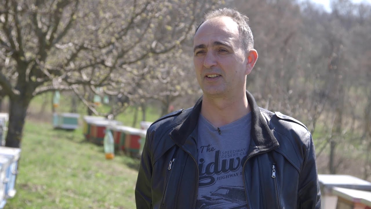 Uzgoj pcela i proizvodnja meda u selu Muzinac - U nasem ataru 789