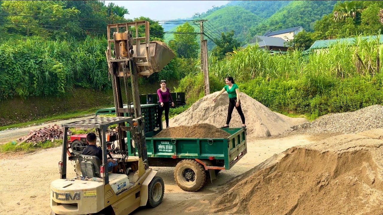 Buy Materials to Repair a Fish Pond - Using DAILY FARM's Truck to Transport Materials | Ma Thi Hieu