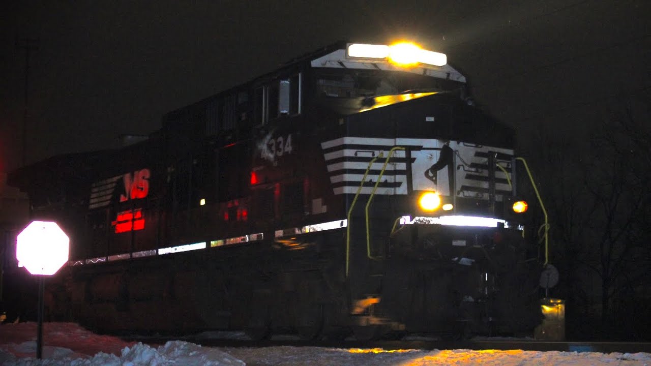 NS 18M passes Flint at MP 11 with awesome K5LA and friendly crew!