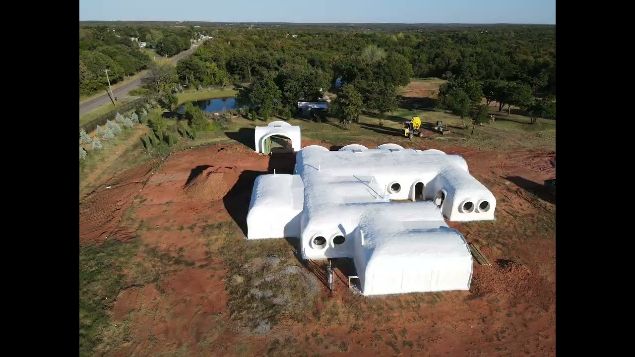 Spray Polyurethane Foam (SPF) Dome Roofs