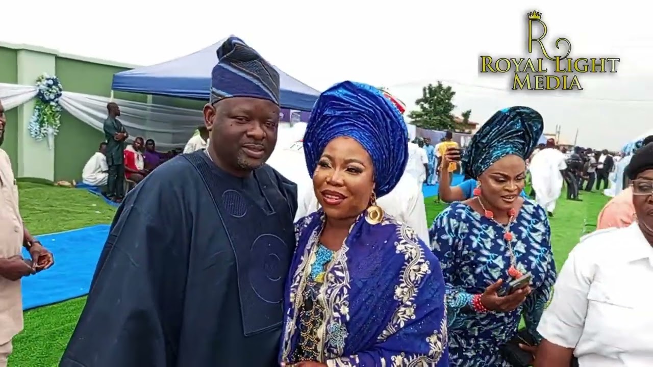 IYALOJA GENERAL OF IGBOGBO BAYEKU LCDA APPRECIATE GOVERNOR BABAJIDE SANWOOLU AND OTHERS 