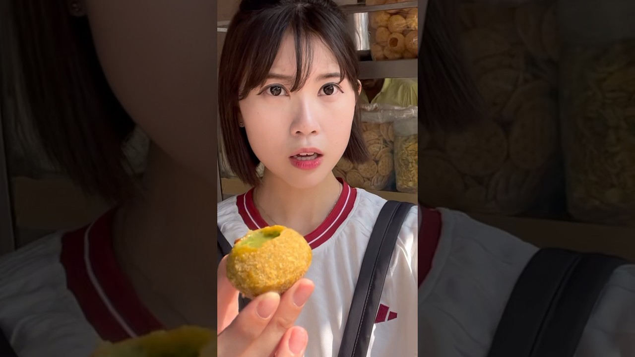 korean tying PANI PURI in india🇮🇳❤️🇰🇷  #india #shorts