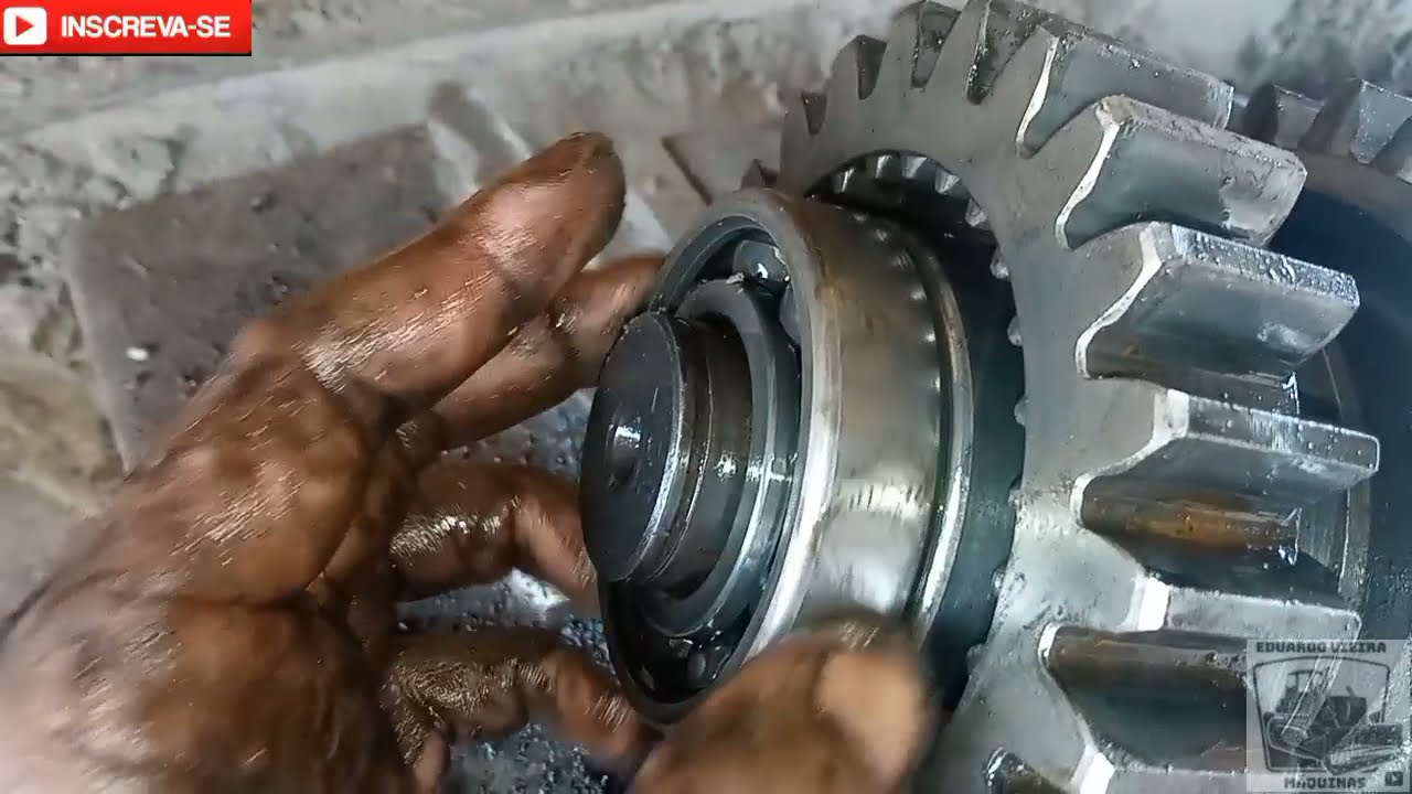 Revisão na Caixa Reversora Do Trator de Esteira 7D / AD7b!!!!