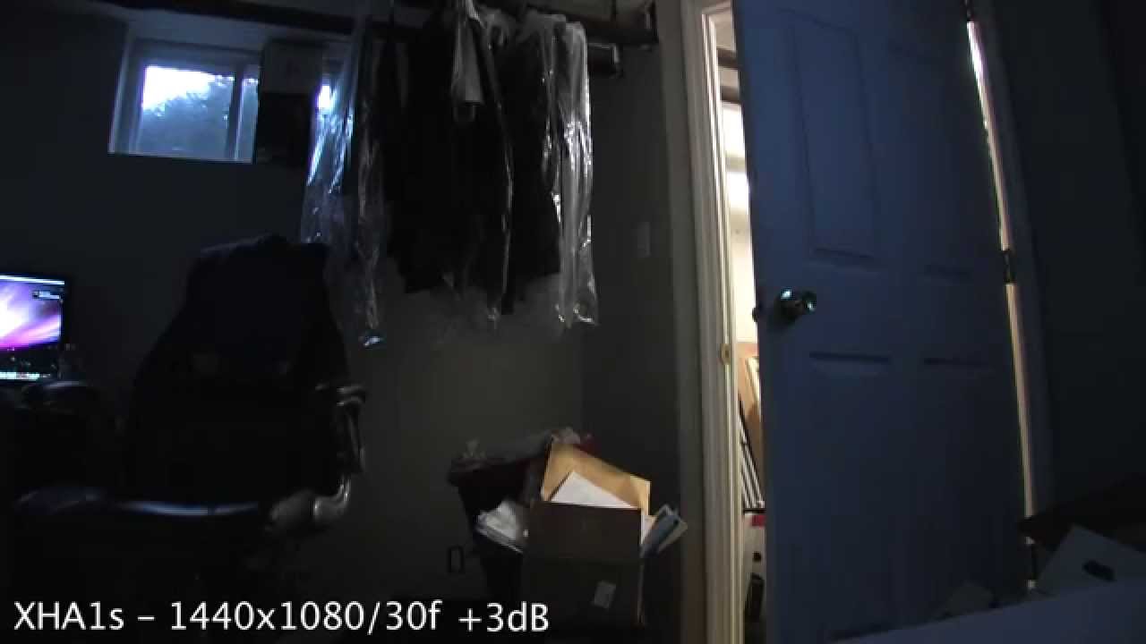 Canon XHA1s VS. Sony HDR-AX2000 Low Light Test