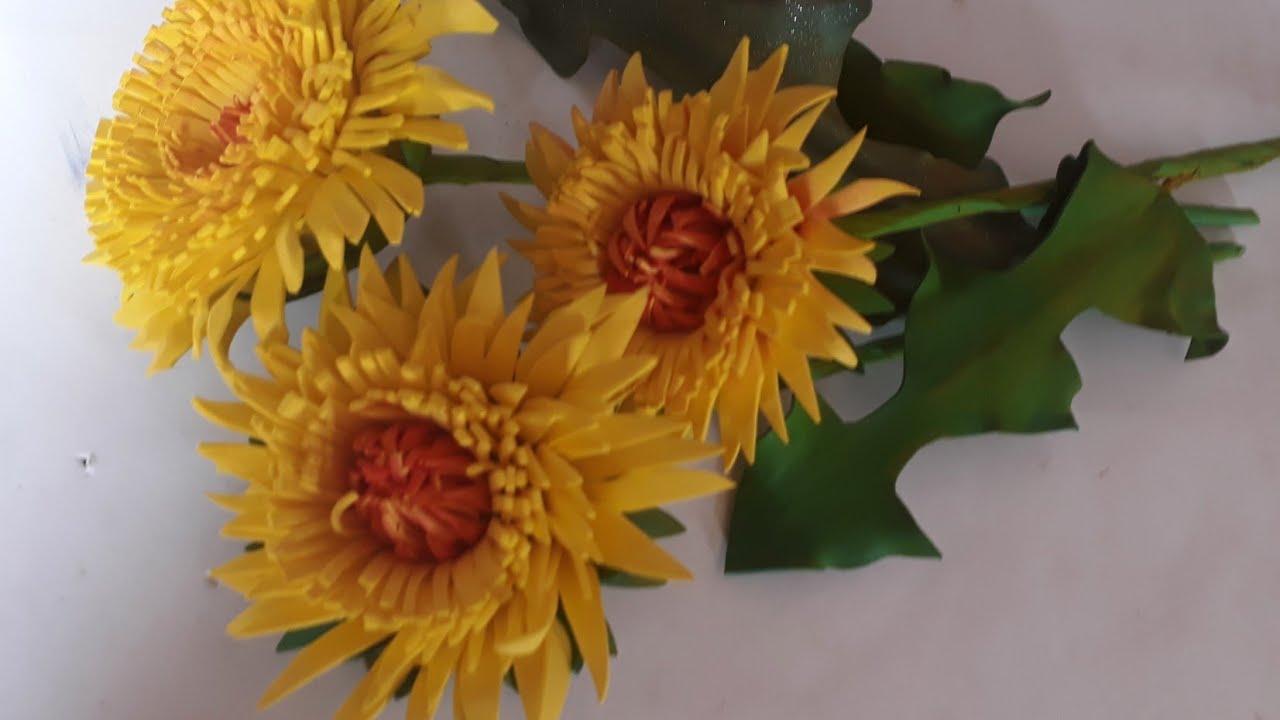 Linda flor dente de le&atilde;o, em e.v.a sem frisadores!!