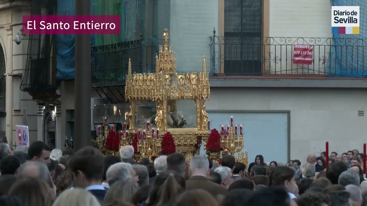 Hermandad del Santo Entierro por la Plaza de San Francisco | Semana Santa de Sevilla 2025