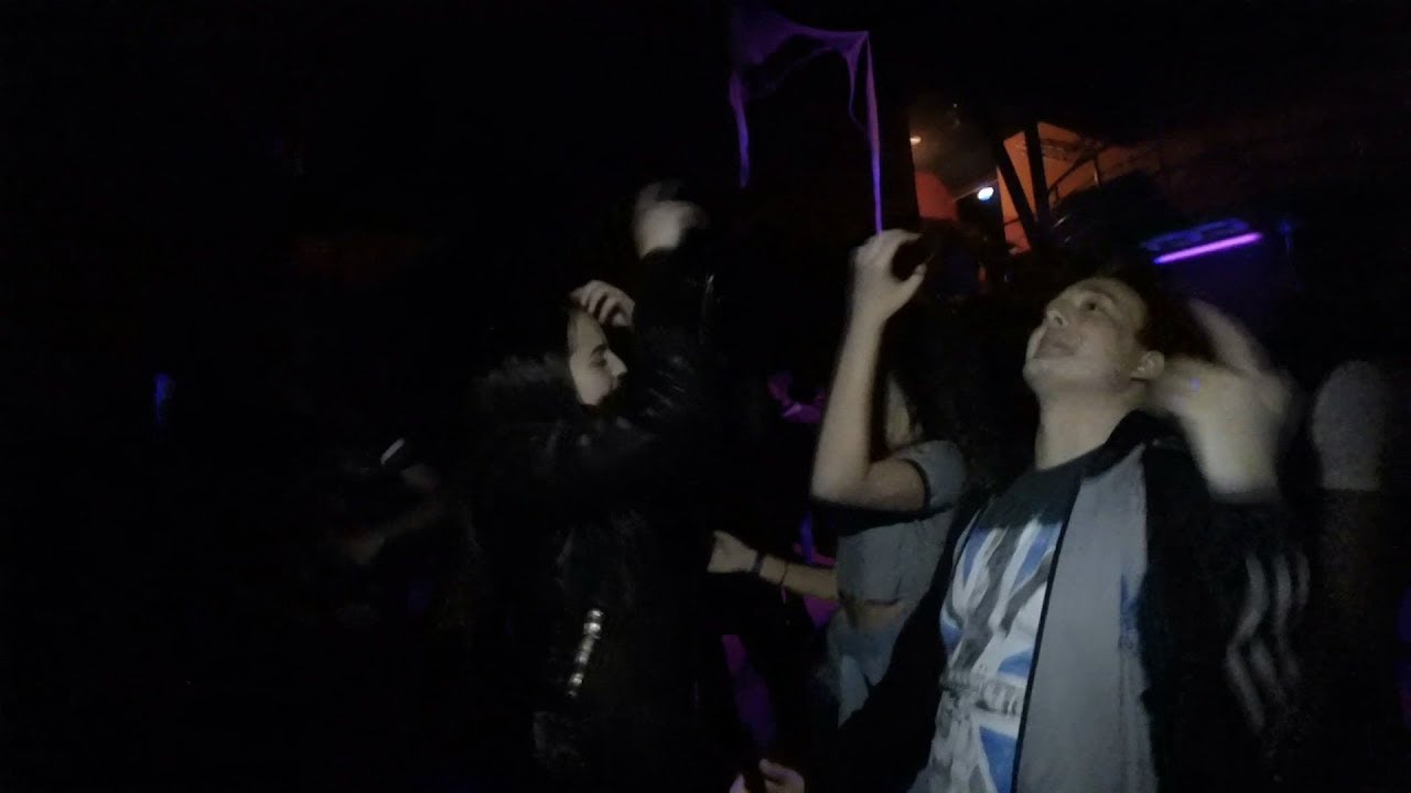 PartyShakers 2x18 | SZECSEI \ BÓLY - CLUB  T-BOY