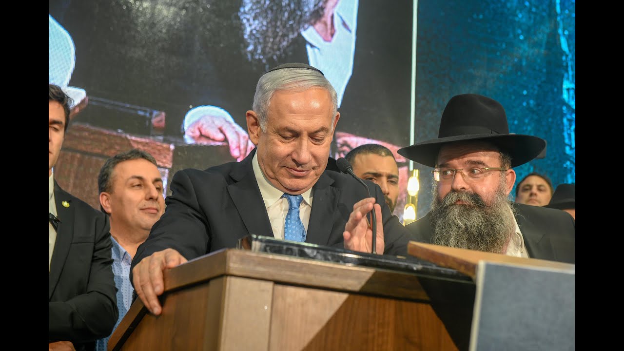 ראש ממשלת ישראל, מופתע בווידיאו שלו עם הרבי מליובאוויטש, בהתוועדות יט' כסליו,תש