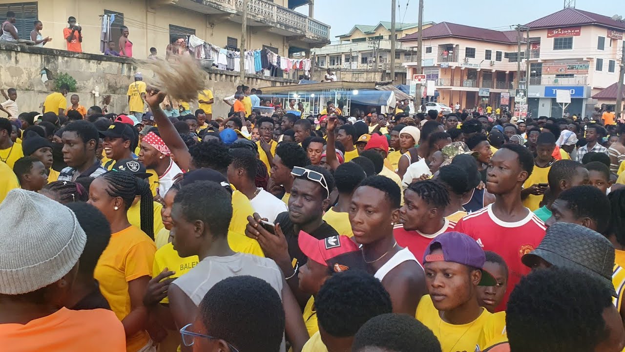 Massive Yellow Sunday soloku float @ Agona Swedru Akwambo festival 2024