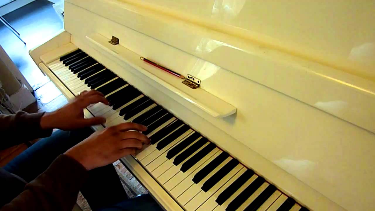 Wuthering Heights by Kate Bush for solo piano