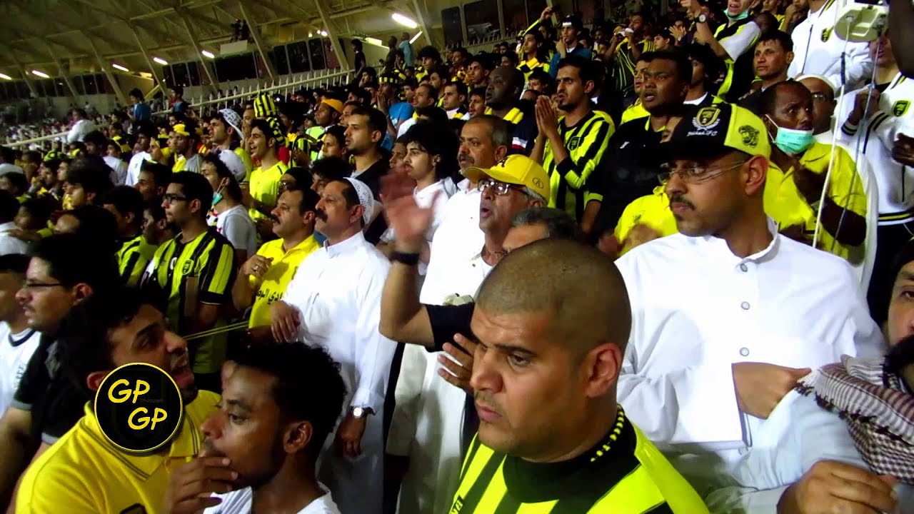 صالح القرني نشيد الاتحاد ونادي الشعب ويالله على بابك وحمدان مغربي طرب مباراة الاتحاد والاهلي