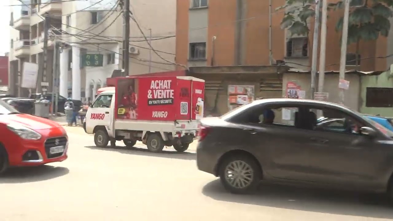 ON THE STREETS OF COCODY IN ABIDJAN, COTE D'IVOIRE.