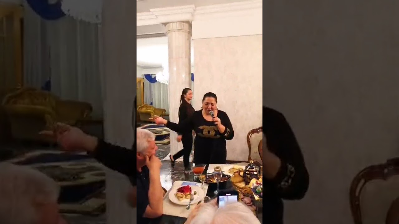 Ростов. Застолье. Поёт Наташа Бузылева ⚜️👏👑