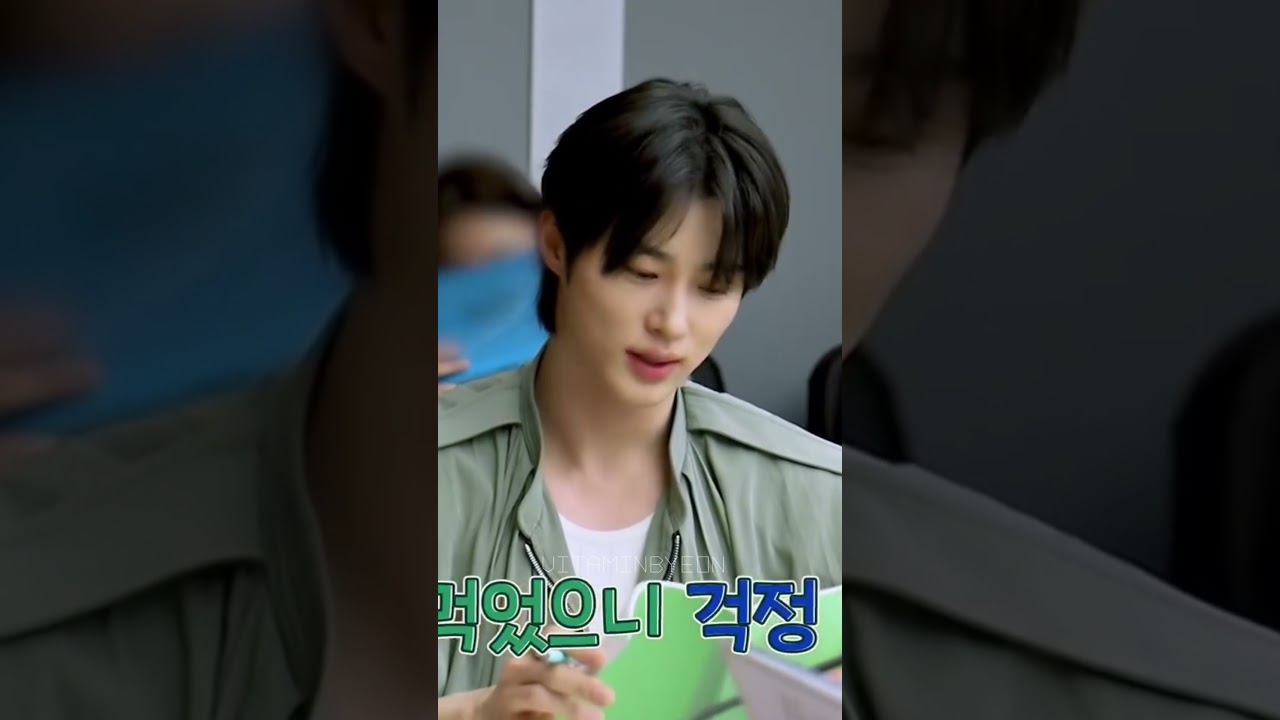 Byeon Woo Seok on Perfect Crown script reading #byeonwooseok #perfectcrown #변우석 #wooseok #bws #fyp