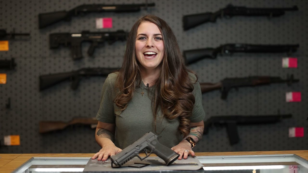 В центре внимания &ndash; прокатный пистолет: Sig Sauer P320 X5 Legion.