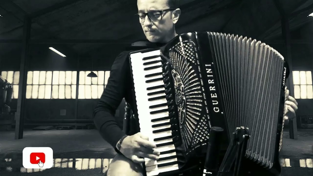 Ivan Stamenić - Medeno kolo (Ljubiša Pavković)