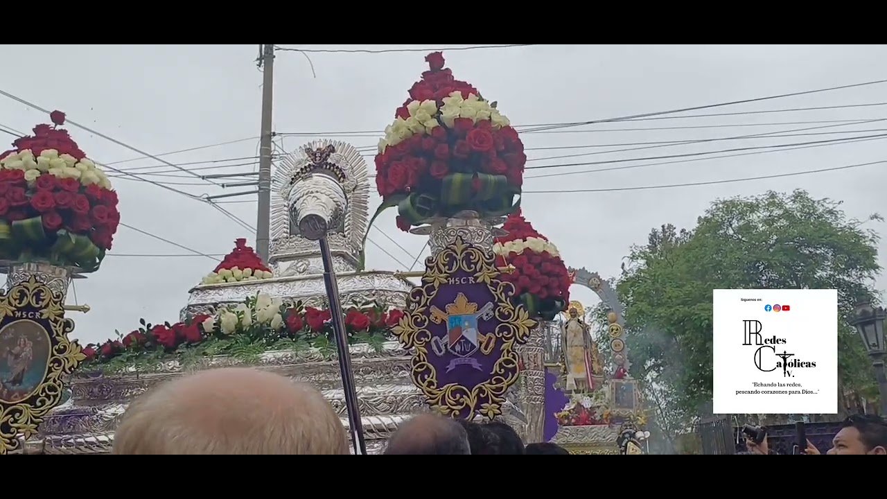 Recibimiento del Señor Crucificado del Rimac a San Martin de Porres de la Parroquia El Sagrario 2024