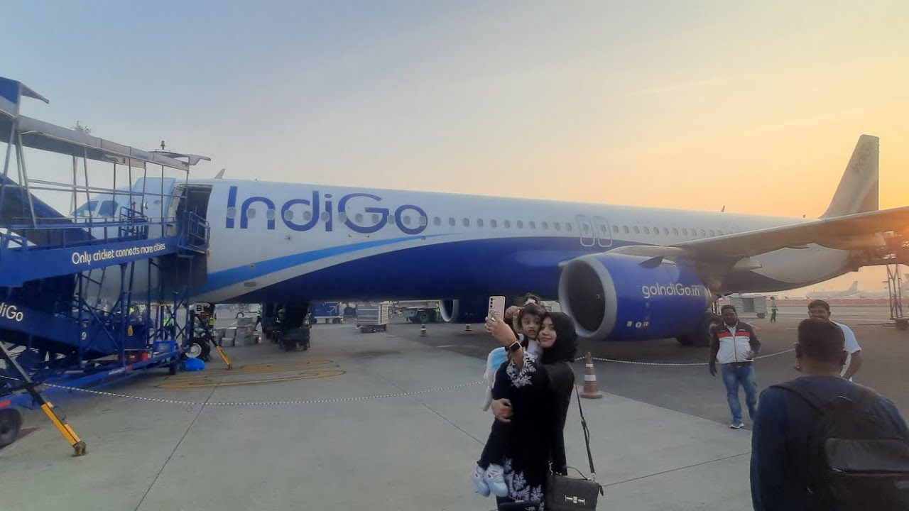 Flight Journey from Hyderabad to Mumbai. IndiGo 6E5245