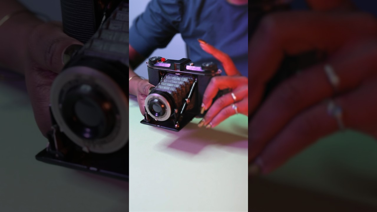 Admiring the AGFA B2 Speedex Junior - it's all in a day's work.