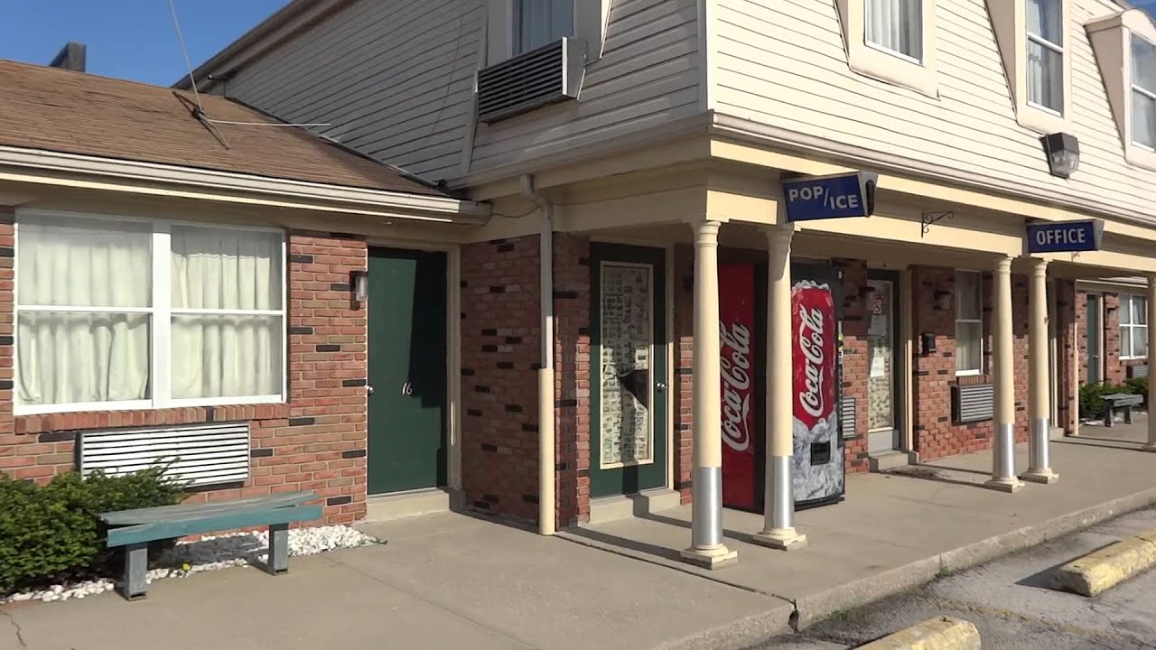 Abandoned Crown Inn Motel & Denny's Restaurant