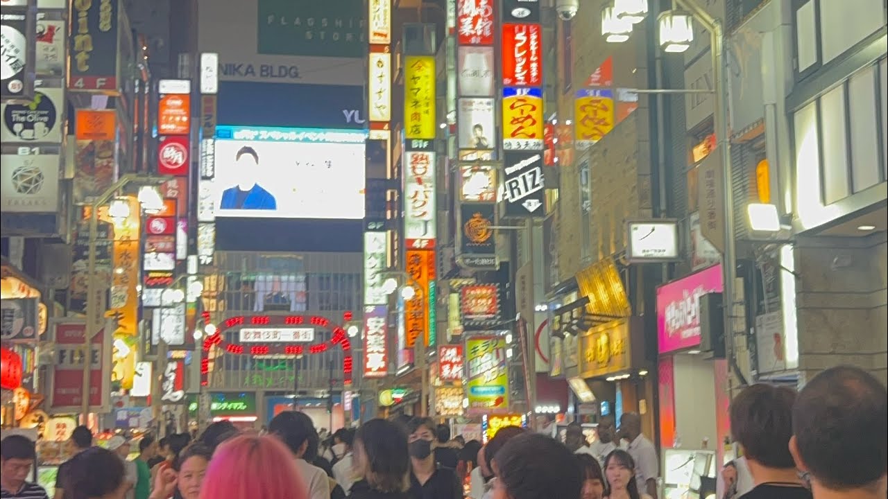 Shinjuku After Dark 🌃 | Tokyo’s Neon Pulse