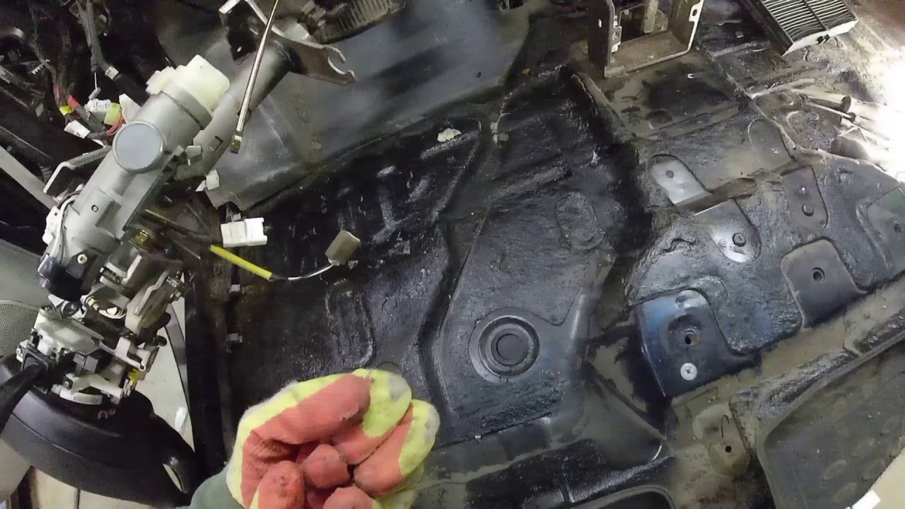 Hyundai Trajet замена радиатора отопителя 1 часть