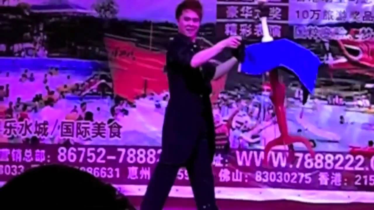 Andy Ko 高正安 - MC & Magician