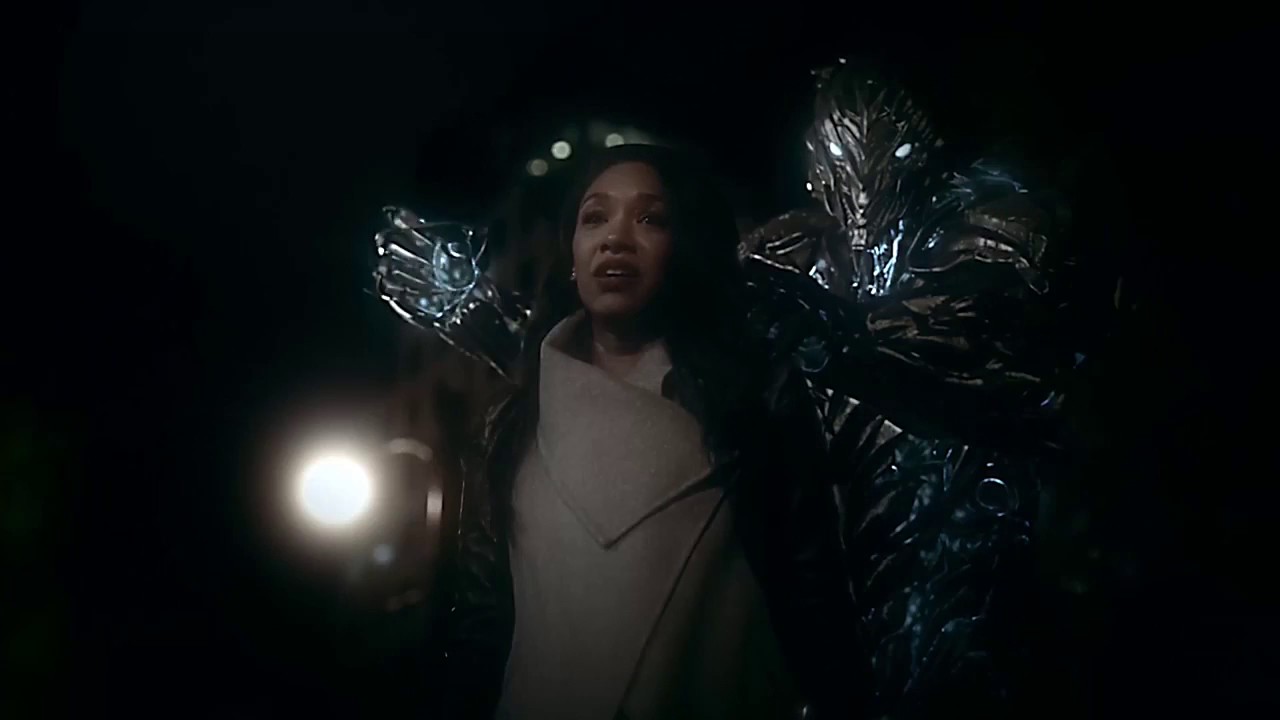 The Flash 3x10 (Opening Cut Scene)